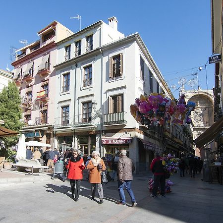 Chezmoihomes Cathedral Apartment 2Br Granada Bagian luar foto